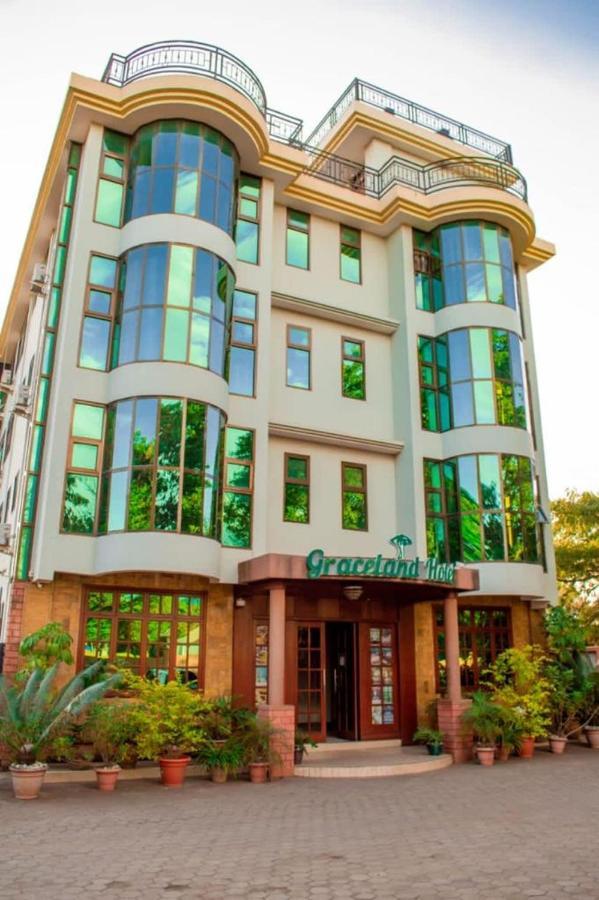 Grace Land Hotel Аруша Экстерьер фото