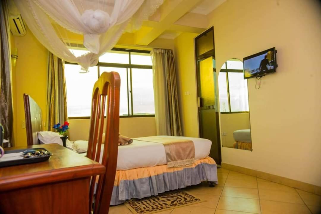 Grace Land Hotel Аруша Экстерьер фото